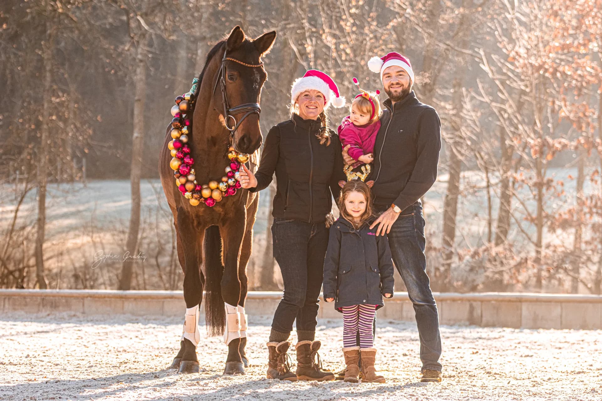 Die PferdeWert Gründer Sabine und Benjamin Reder mit Stute Blossi
